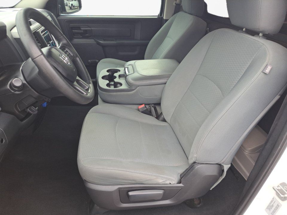 Used 2016 RAM 1500 Tradesman w/ Chrome Appearance Group RWD image 11
