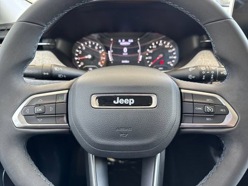 Certified 2022 Jeep Compass Latitude image 22
