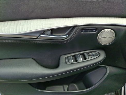Used 2023 INFINITI QX50 Sensory AWD/4WD image 12