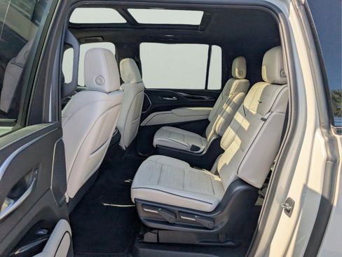 Used 2022 Cadillac Escalade ESV Sport image 17