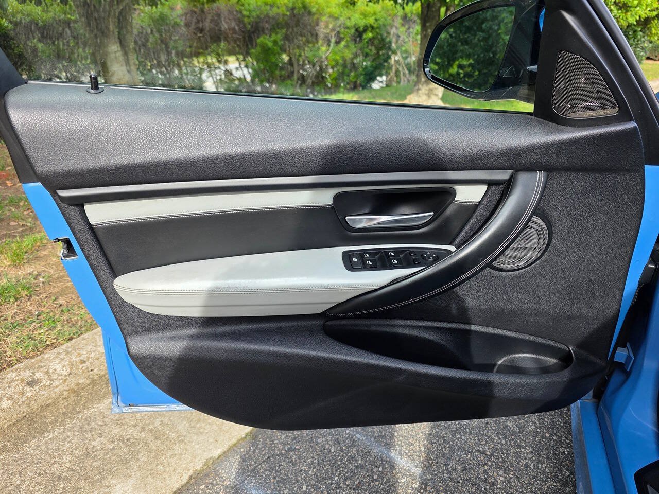 Used 2015 BMW M3 RWD image 9