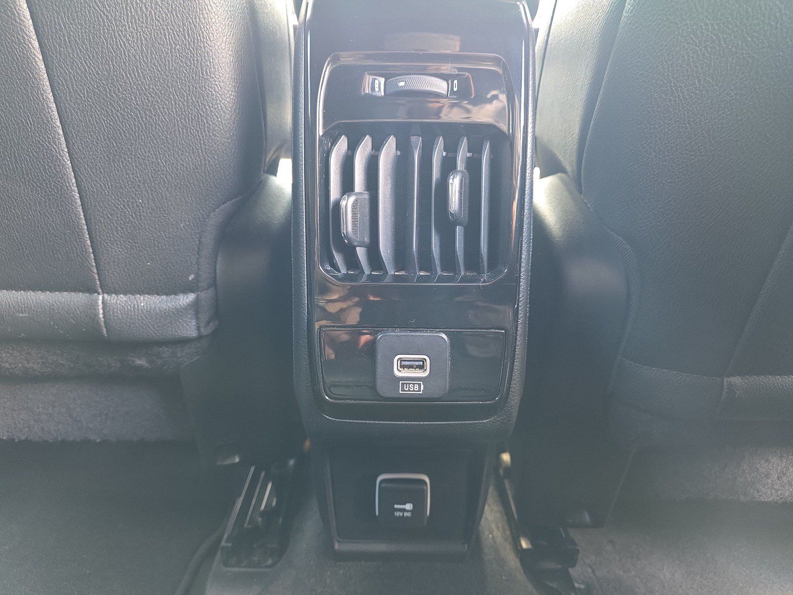 Used 2024 Jeep Compass Latitude AWD/4WD image 19