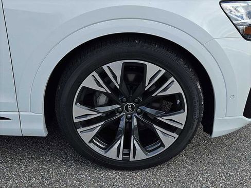 New 2026 Audi Q8 Premium Plus AWD/4WD image 3