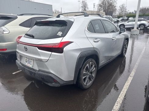 Used 2019 Lexus UX 250h image 3