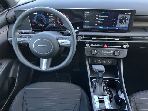 New 2026 Hyundai Santa Cruz SE image 15