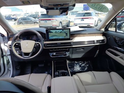 New 2026 Lincoln Corsair Reserve image 27