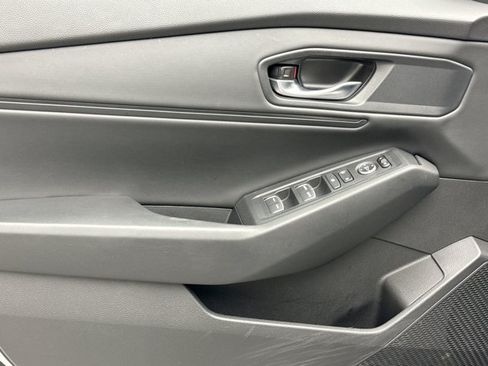 Used 2023 Honda Accord EX image 9