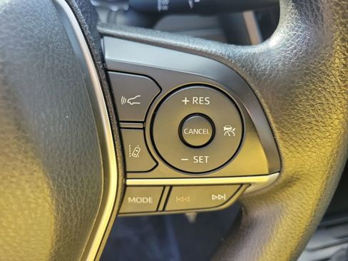 Used 2023 Toyota Camry LE image 27