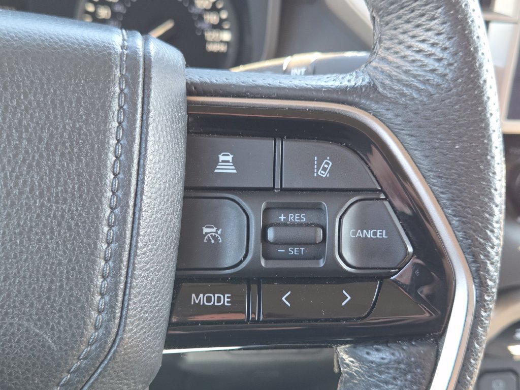 Used 2023 Toyota Tundra Limited AWD/4WD image 18