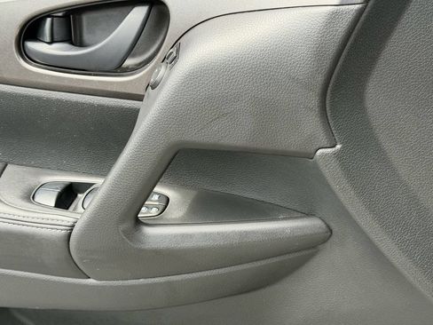 Used 2019 Nissan Rogue Sport S AWD/4WD image 27