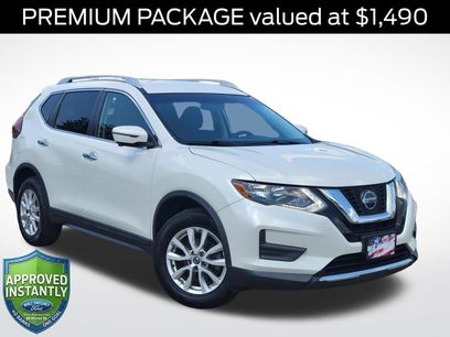 Used 2018 Nissan Rogue SV w/ Premium Package