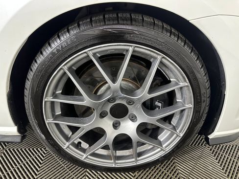 Used 2018 Volkswagen Golf R 4-Door AWD/4WD image 30