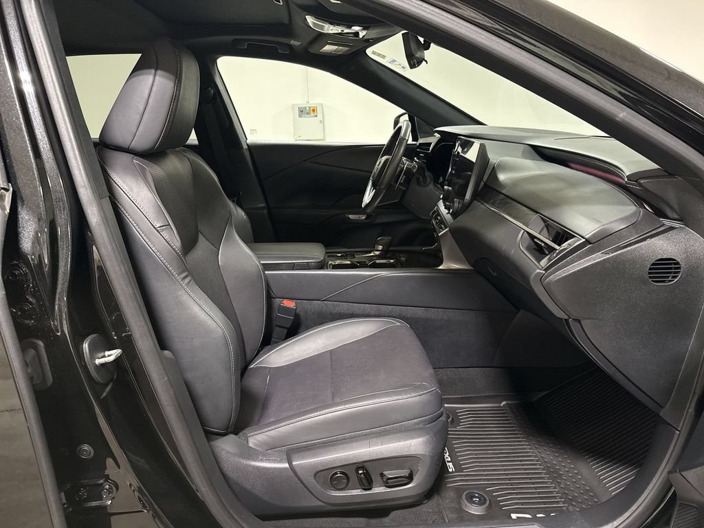 Used 2023 Lexus RX 350 Premium Plus w/ Accessory Package AWD/4WD image 22