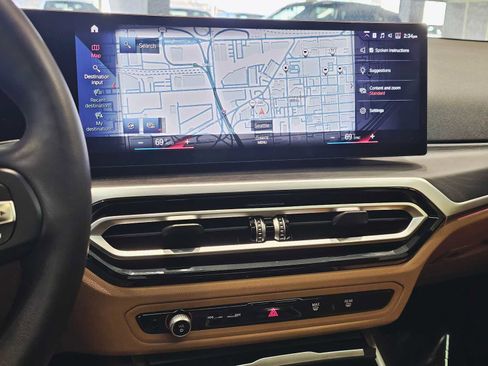 Used 2023 BMW 330i xDrive Sedan w/ Premium Package image 16