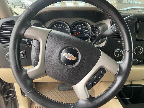 Used 2012 Chevrolet Silverado 1500 LT image 13
