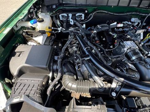 Used 2023 Ford Bronco Wildtrak AWD/4WD image 37