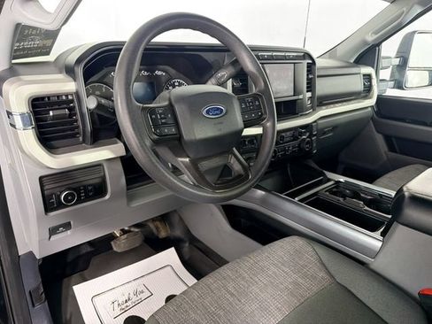 Used 2024 Ford F250 XLT AWD/4WD image 9