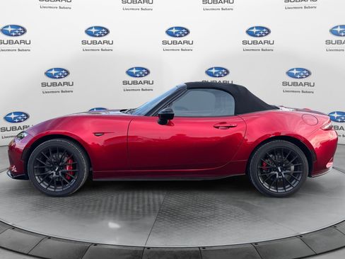 Used 2020 MAZDA MX-5 Miata Club w/ Brembo/BBS Recaro Package RWD image 3