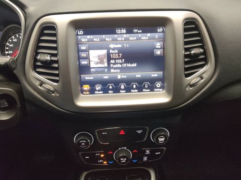 Used 2018 Jeep Compass Latitude w/ Popular Equipment Group image 25