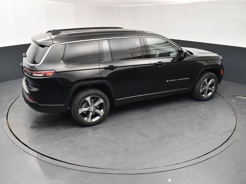 New 2026 Jeep Grand Cherokee L Limited AWD/4WD image 18