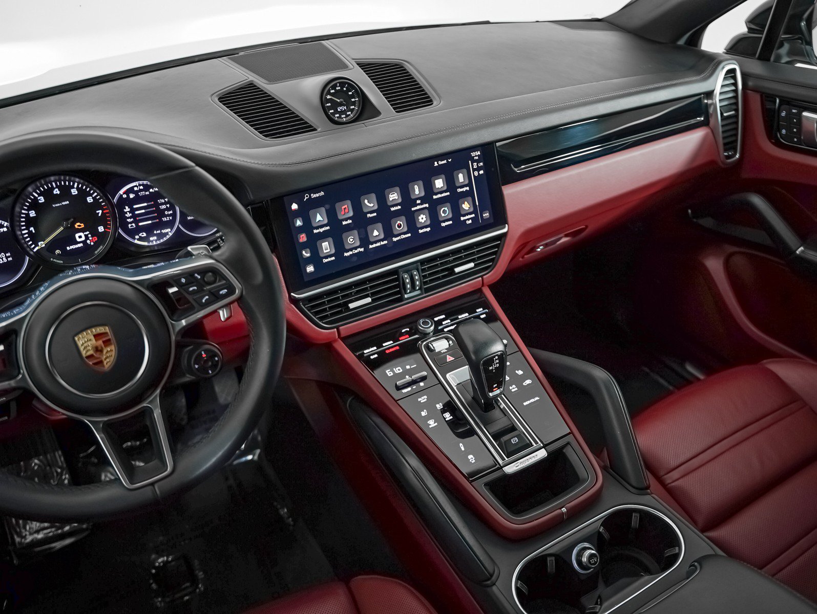 Certified 2023 Porsche Cayenne Coupe AWD/4WD image 19