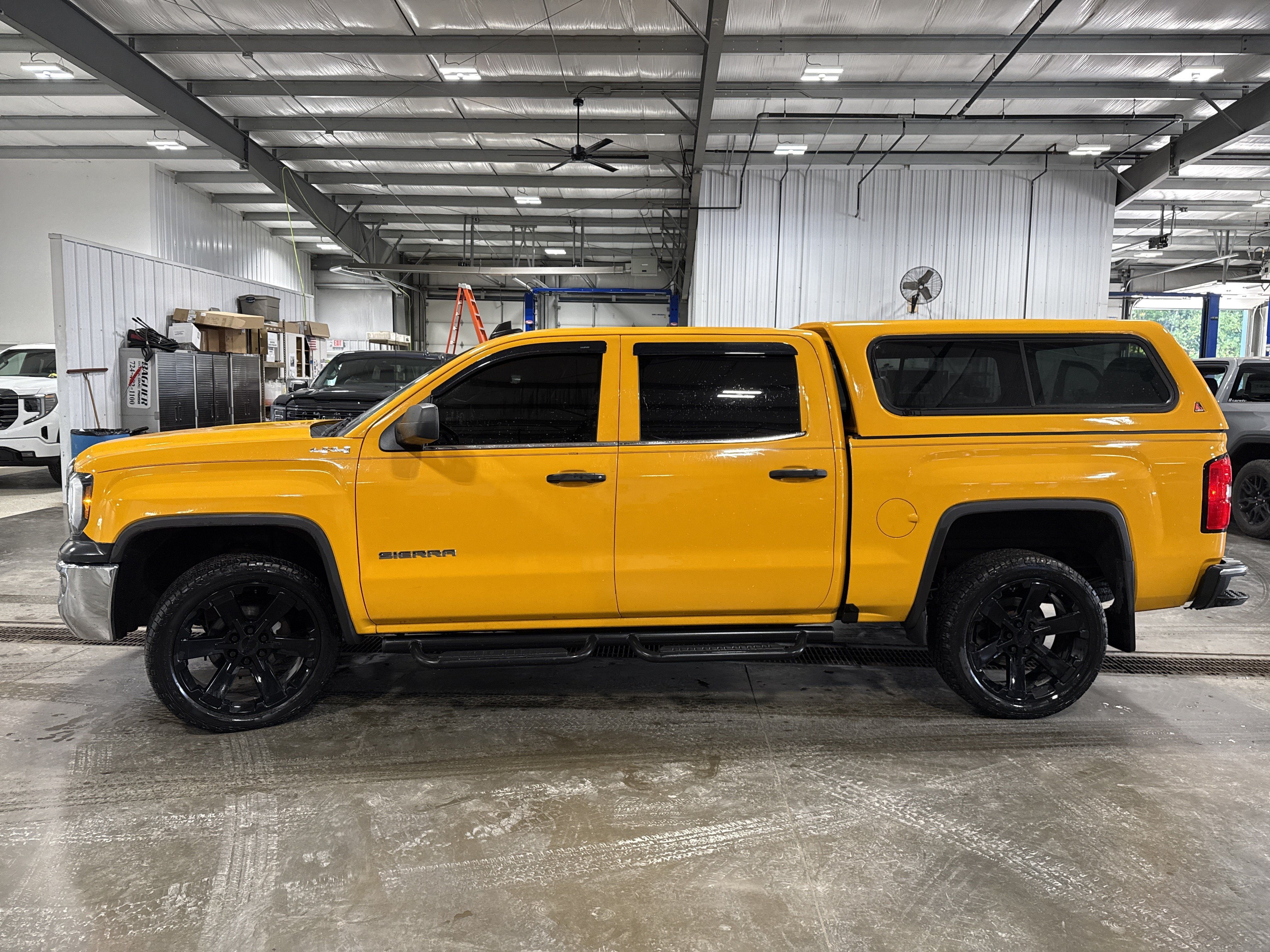 Used 2018 GMC Sierra 1500 SLE w/ SLE Value Package AWD/4WD image 5
