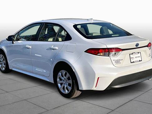 Certified 2025 Toyota Corolla LE image 11