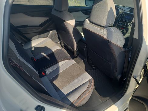 Used 2018 Subaru Crosstrek 2.0i Premium w/ Eyesight System image 13