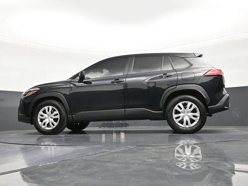 Used 2025 Toyota Corolla Cross L FWD image 21