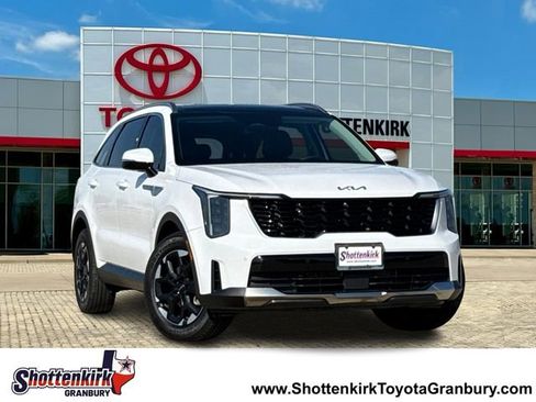 Used 2025 Kia Sorento S w/ Panoramic Sunroof Package FWD image 1