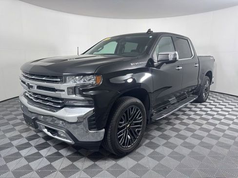 Used 2020 Chevrolet Silverado 1500 LTZ w/ LTZ Plus Package image 5