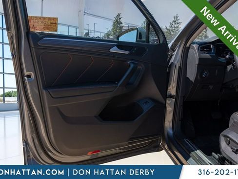 Used 2024 Volkswagen Tiguan SE FWD image 13