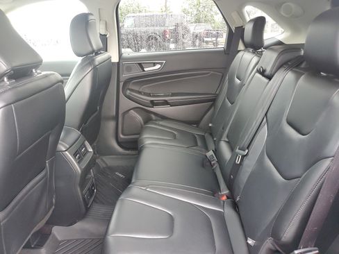 Used 2020 Ford Edge Titanium AWD/4WD image 12