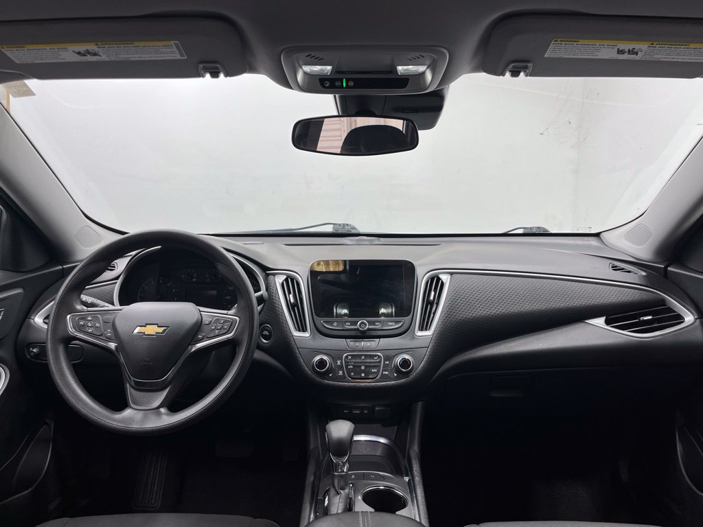 Used 2025 Chevrolet Malibu LT FWD image 18
