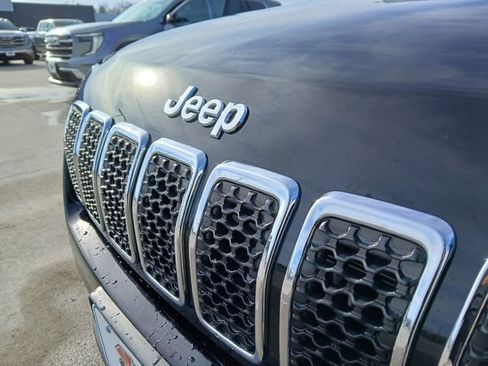 Used 2021 Jeep Cherokee Latitude Lux w/ Comfort/Convenience Group image 31