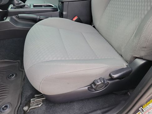 Used 2021 Toyota Tacoma SR AWD/4WD image 10