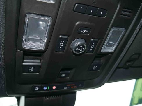Used 2024 GMC Yukon XL AT4 w/ Technology Package AWD/4WD image 38