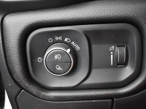 Used 2025 RAM 1500 Big Horn AWD/4WD image 14