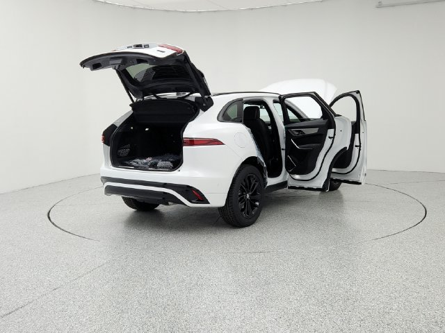 Used 2026 Jaguar F-PACE R-Dynamic S AWD/4WD image 11