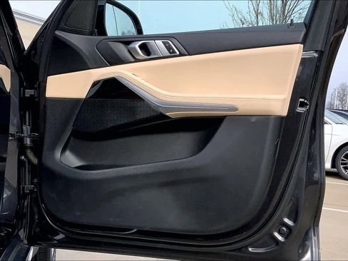 Used 2019 BMW X5 xDrive40i w/ Convenience Package image 23