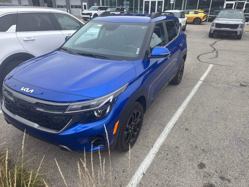 Used 2024 Kia Seltos X-Line AWD/4WD image 1