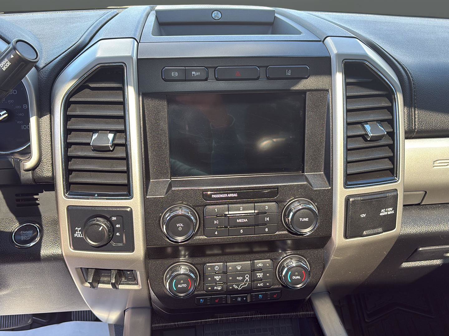 Used 2020 Ford F350 Lariat AWD/4WD image 18