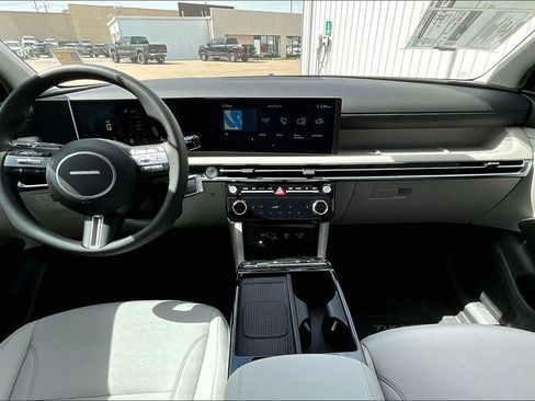 Used 2025 Hyundai Tucson Blue image 8