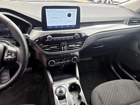 Used 2024 Ford Escape Active image 16