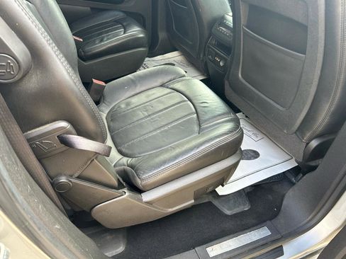 Used 2011 GMC Acadia Denali image 11