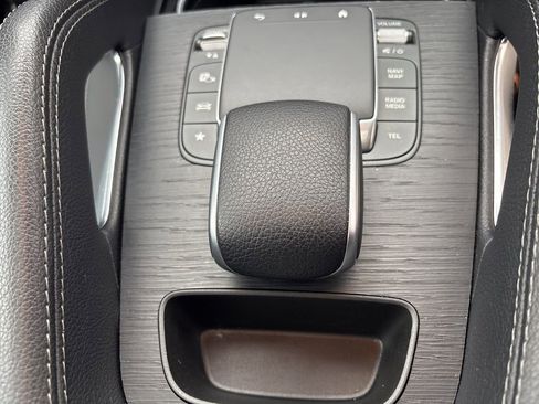 Used 2024 Mercedes-Benz GLE 350 4MATIC image 31
