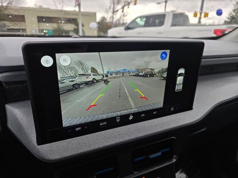 Used 2025 Ford Maverick XLT w/ Equipment Group 302A image 27