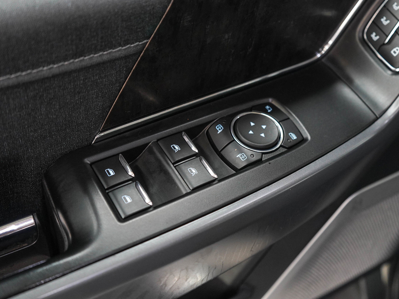 Used 2023 Ford F150 Lariat w/ Equipment Group 502A High AWD/4WD image 18