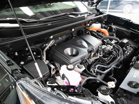 Used 2025 Toyota RAV4 Limited w/ Advanced Technology Package image 34