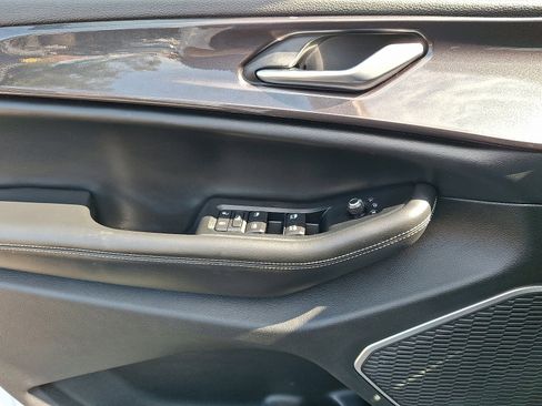 Used 2022 Jeep Grand Cherokee Laredo w/ Luxury Tech Group I image 12